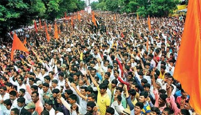 बदलापूरमध्ये भव्य मराठा मोर्चा बदलापूरमध्ये भव्य मराठा मोर्चा