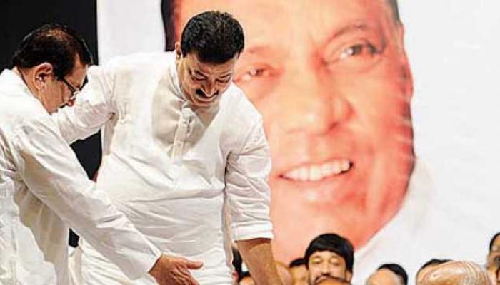 भास्कर जाधवांची नाराजी दूर करण्यासाठी राष्ट्रवादीची खेळी भास्कर जाधवांची नाराजी दूर करण्यासाठी राष्ट्रवादीची खेळी