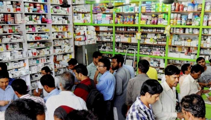 ऑनलाईन औषध विक्रीविरोधात केमिस्ट चालकांचं संपाचं हत्यार ऑनलाईन औषध विक्रीविरोधात केमिस्ट चालकांचं संपाचं हत्यार