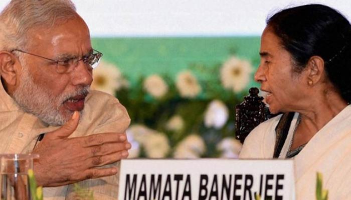 चिटफंडद्वारे जनतेला लुटणारे आरोप करतात, मोदींचा ममतांना टोला चिटफंडद्वारे जनतेला लुटणारे आरोप करतात, मोदींचा ममतांना टोला