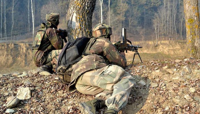 २ दहशतवाद्यांना जवानांनी केलं ठार २ दहशतवाद्यांना जवानांनी केलं ठार
