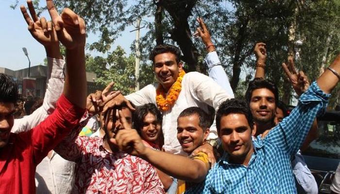 राज्यात पुढील वर्षापासून महाविद्यालयांत निवडणुका, विद्यापीठ कायदा संमत राज्यात पुढील वर्षापासून महाविद्यालयांत निवडणुका, विद्यापीठ कायदा संमत