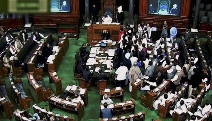 संसदेत एकही दिवस कामकाज नाही, 223 कोटी रुपयांचा चुराडा संसदेत एकही दिवस कामकाज नाही, 223 कोटी रुपयांचा चुराडा