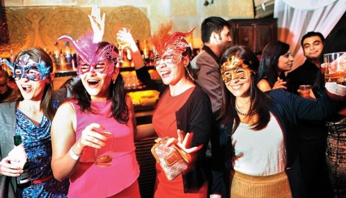 तळीरामांची झिंग उतरवण्यासाठी राज्य सरकारचा नवा उतारा तळीरामांची झिंग उतरवण्यासाठी राज्य सरकारचा नवा उतारा