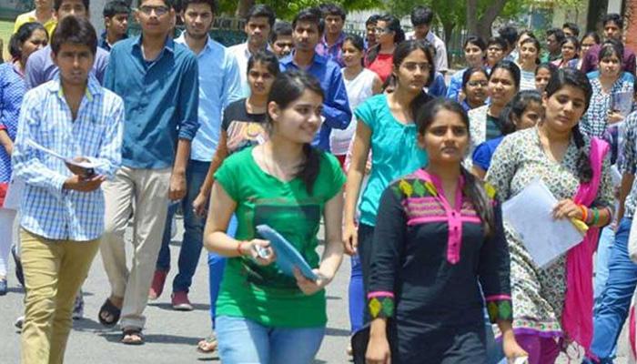 दहावी-बारावीच्या परीक्षांचं वेळापत्रक जाहीर दहावी-बारावीच्या परीक्षांचं वेळापत्रक जाहीर