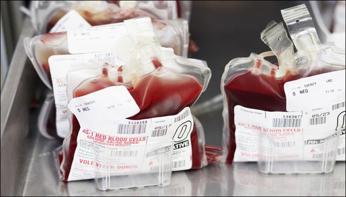 निष्काळजीपणाची हद्द ! १५ रुग्णांना दिले HIV पॉझिटिव्ह रक्त निष्काळजीपणाची हद्द ! १५ रुग्णांना दिले HIV पॉझिटिव्ह रक्त