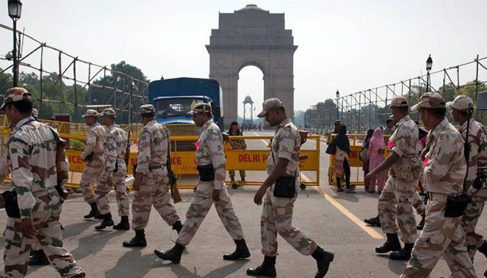 प्रजासत्ताक दिनानिमित्ताने देशात कडेकोट बंदोबस्त प्रजासत्ताक दिनानिमित्ताने देशात कडेकोट बंदोबस्त
