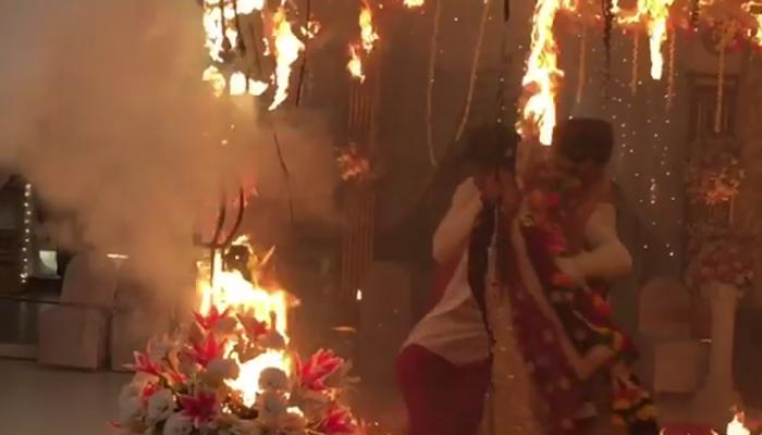 VIDEO : जेनिफरसाठी कुशाल बनला रिअल लाईफ हिरो! VIDEO : जेनिफरसाठी कुशाल बनला रिअल लाईफ हिरो!