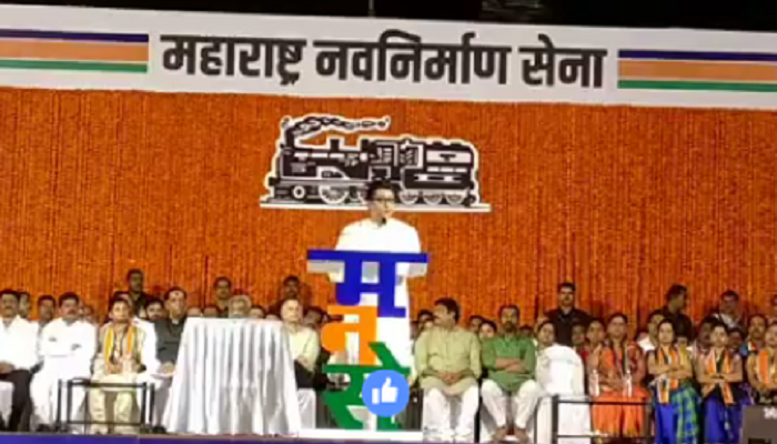 'आयुक्त म्हणतात 3 महिन्यांत प्रश्न सोडवतो... मुख्यमंत्री म्हणतात वर्ष लागेल' 'आयुक्त म्हणतात 3 महिन्यांत प्रश्न सोडवतो... मुख्यमंत्री म्हणतात वर्ष लागेल'