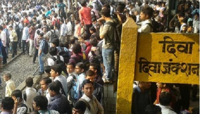 दिव्याला का आलंय राजकीय महत्त्व... राज, मुख्यमंत्र्यांची सभा... दिव्याला का आलंय राजकीय महत्त्व... राज, मुख्यमंत्र्यांची सभा...