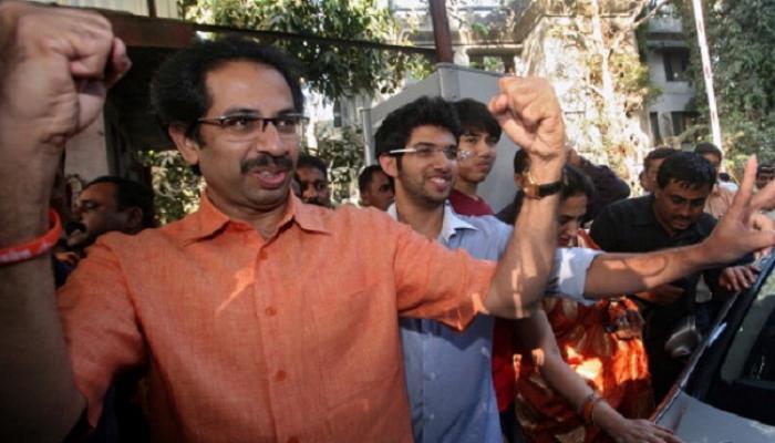 गडकरी, राणेंना उद्धव ठाकरे यांनी केले जय महाराष्ट्र! गडकरी, राणेंना उद्धव ठाकरे यांनी केले जय महाराष्ट्र!