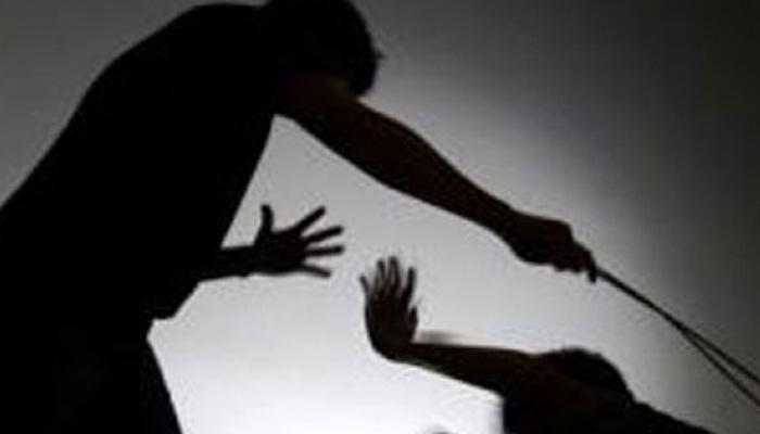 शिक्षिकेने विद्यार्थ्यांना दिला भाईंकडून दम शिक्षिकेने विद्यार्थ्यांना दिला भाईंकडून दम