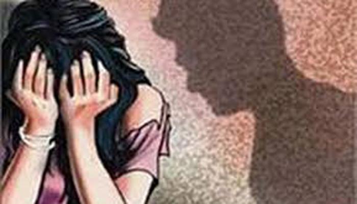 'बलात्कार पीडित महिलेच्या पोटी जन्माला येणाऱ्या आपत्यांबाबत कल्याणकारी योजना आहे का' 'बलात्कार पीडित महिलेच्या पोटी जन्माला येणाऱ्या आपत्यांबाबत कल्याणकारी योजना आहे का'