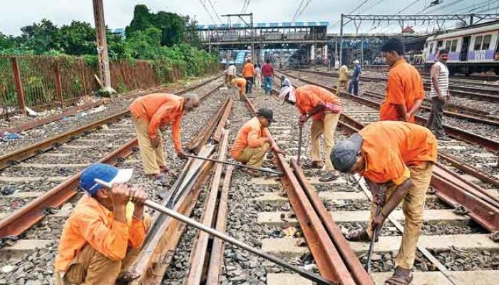 रेल्वेच्या चारही मार्गांवर रविवारी मेगाब्लॉक रेल्वेच्या चारही मार्गांवर रविवारी मेगाब्लॉक