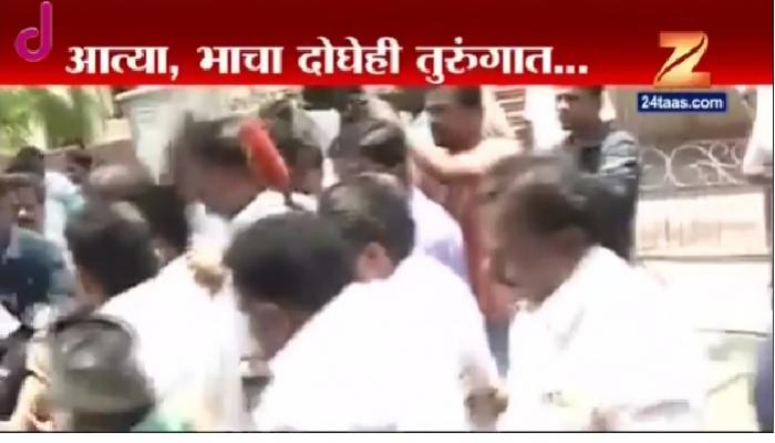 शशिकला समर्थक गटाच्या दिनकरन यांना अटक शशिकला समर्थक गटाच्या दिनकरन यांना अटक