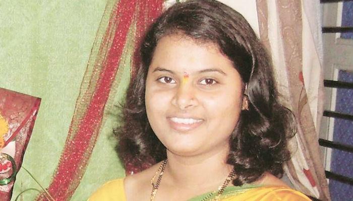 नयना पुजारी हत्याकांडातील तीन दोषींना फाशीची शिक्षा नयना पुजारी हत्याकांडातील तीन दोषींना फाशीची शिक्षा