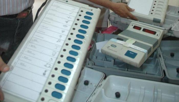 ईव्हीएम वादावर निवडणूक आयोगाची सर्वपक्षीय बैठक ईव्हीएम वादावर निवडणूक आयोगाची सर्वपक्षीय बैठक