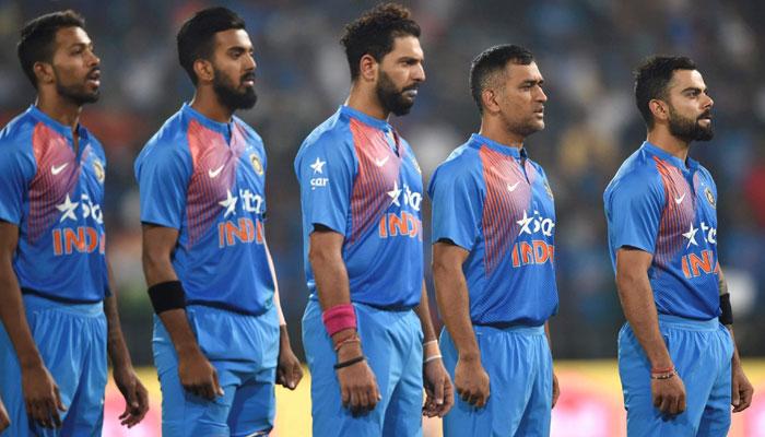 चॅम्पियन्स ट्रॉफी : टीम इंडियात रोहित, अश्विनचे कमबॅक, असा आहे संघ चॅम्पियन्स ट्रॉफी : टीम इंडियात रोहित, अश्विनचे कमबॅक, असा आहे संघ