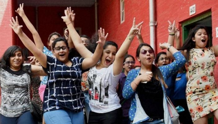 ब्राव्हो, बारावीत यंदाही मुलींनीच मारली बाजी! ब्राव्हो, बारावीत यंदाही मुलींनीच मारली बाजी!