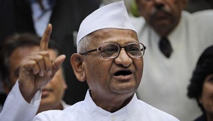 शेतकरी संपावर तोडगा काढण्यासाठी अण्णा हजारे करणार मध्यस्थी शेतकरी संपावर तोडगा काढण्यासाठी अण्णा हजारे करणार मध्यस्थी