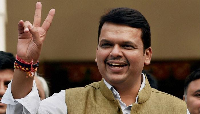 मुख्यमंत्र्यांशी चर्चेनंतर शेतकऱ्यांचा संप अखेर मागे! मुख्यमंत्र्यांशी चर्चेनंतर शेतकऱ्यांचा संप अखेर मागे!