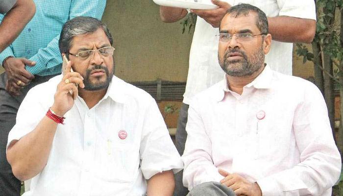 नेतेपदाचं ग्लॅमर जाण्याची शेट्टींना भीती, सदाभाऊंचा पलटवार नेतेपदाचं ग्लॅमर जाण्याची शेट्टींना भीती, सदाभाऊंचा पलटवार
