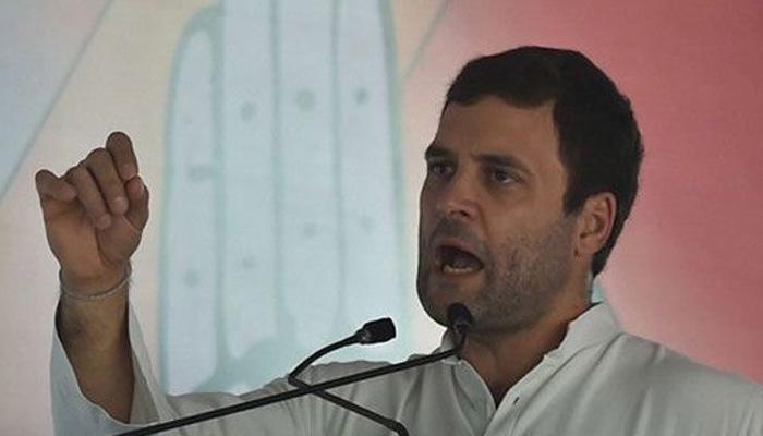 लष्करप्रमुखांबाबतच्या 'त्या' वक्तव्यावरून संदीप दीक्षित यांची राहुल गांधींकडून कानउघाडणी लष्करप्रमुखांबाबतच्या 'त्या' वक्तव्यावरून संदीप दीक्षित यांची राहुल गांधींकडून कानउघाडणी