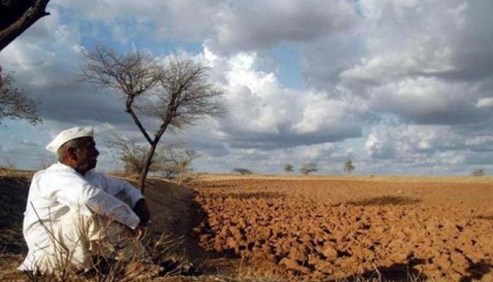 मग एकाच घरात दोन-दोन जणांचे पगार कसे वाढतात? मग एकाच घरात दोन-दोन जणांचे पगार कसे वाढतात?