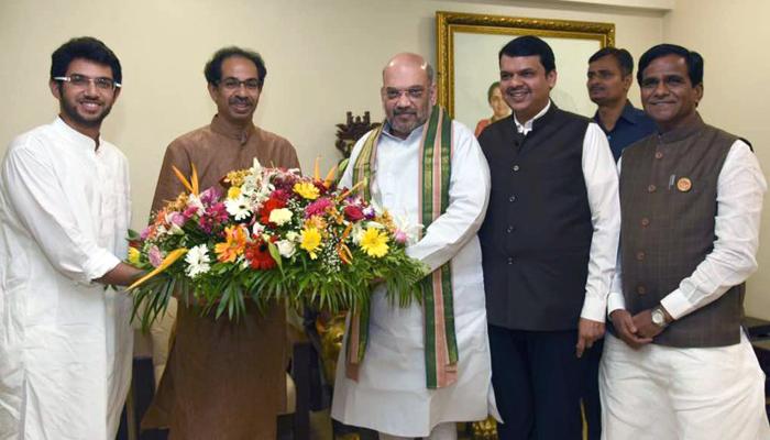 अमित शाह - उद्धव ठाकरे यांच्यात नेमकी काय चर्चा झाली? अमित शाह - उद्धव ठाकरे यांच्यात नेमकी काय चर्चा झाली?
