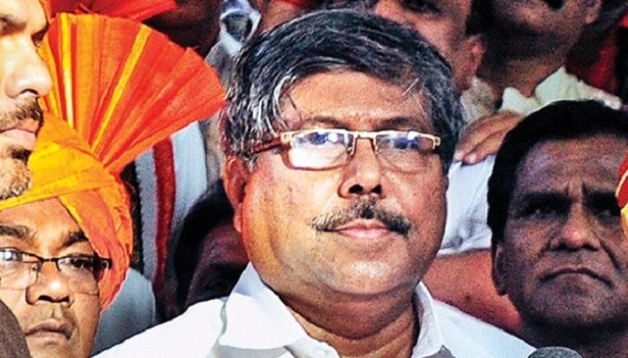 शेतकऱ्यांच्या नावाने कोण सरकारला-मेल-एसएमएस पाठवतंय? शेतकऱ्यांच्या नावाने कोण सरकारला-मेल-एसएमएस पाठवतंय?
