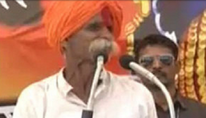 संभाजी भिडेंसह तलवारधारी कार्यकर्ते पालखीत सामील, गुन्हा दाखल संभाजी भिडेंसह तलवारधारी कार्यकर्ते पालखीत सामील, गुन्हा दाखल