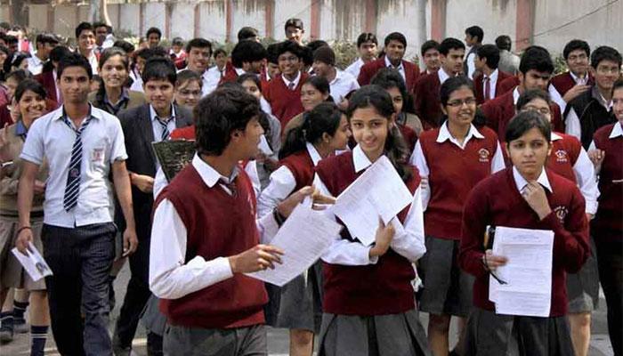 गणित पर्यायी विषय बनवता आला तर विद्यार्थ्यांना मदत होईल - हायकोर्ट गणित पर्यायी विषय बनवता आला तर विद्यार्थ्यांना मदत होईल - हायकोर्ट