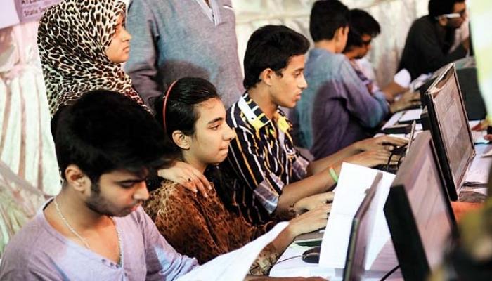 पदवी अभ्यासक्रमात प्रोफेशनल कोर्सेसचा भाव वधारला पदवी अभ्यासक्रमात प्रोफेशनल कोर्सेसचा भाव वधारला