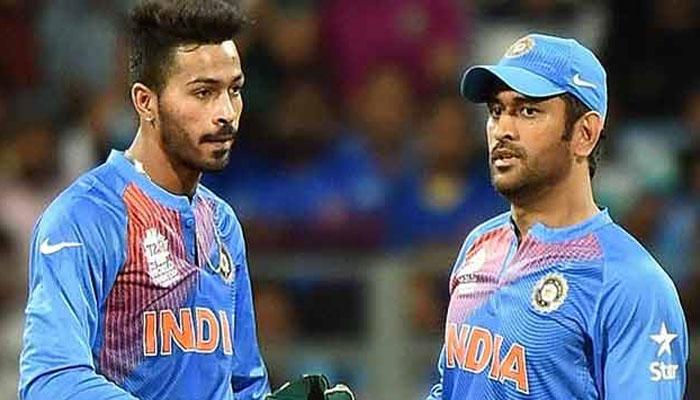 वेस्ट इंडिजमध्ये जुन्या मित्रांना भेटून खुश झाले धोनी-पंड्या वेस्ट इंडिजमध्ये जुन्या मित्रांना भेटून खुश झाले धोनी-पंड्या