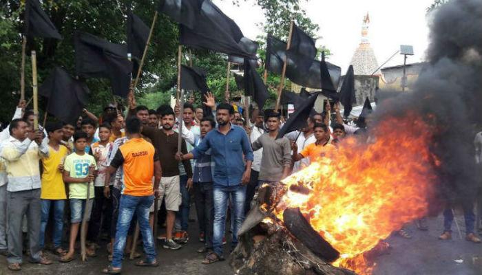 ब्लॉग : नेवाळी ग्रामस्थांचं आंदोलन ब्लॉग : नेवाळी ग्रामस्थांचं आंदोलन