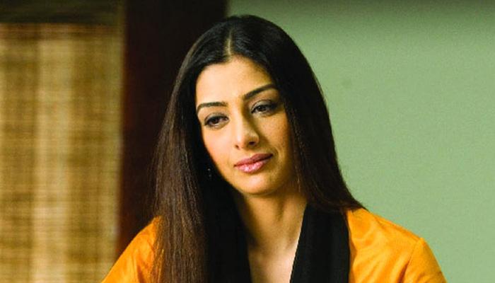 'अजय देवगणमुळे मी आजही सिंगल' 'अजय देवगणमुळे मी आजही सिंगल'