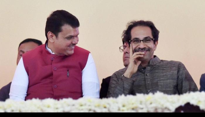 मुंबईकरांच्या मालमत्ता करमाफीचा निर्णय मुख्यमंत्र्यांच्या हाती मुंबईकरांच्या मालमत्ता करमाफीचा निर्णय मुख्यमंत्र्यांच्या हाती