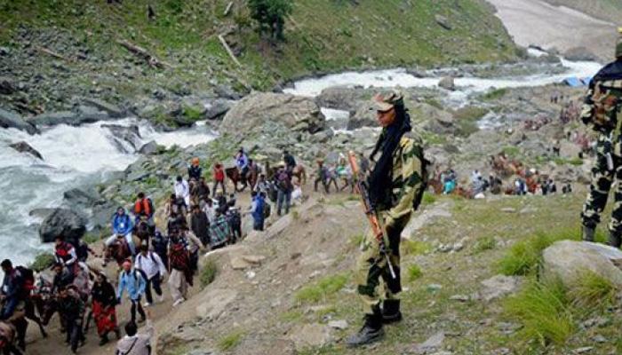अमरनाथ दहशतवादी हल्ला, देशात सर्वत्र हाय अलर्ट अमरनाथ दहशतवादी हल्ला, देशात सर्वत्र हाय अलर्ट
