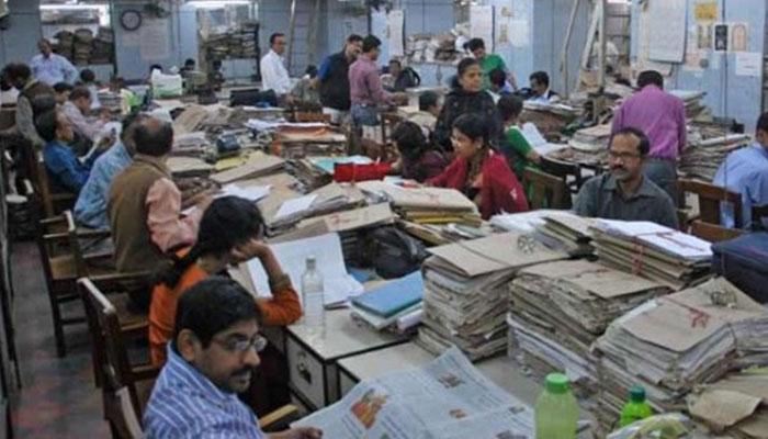 केंद्र सरकारी कर्मचा-यांना निवृत्तीच्या दिवशीच मिळणार पीएफ-पेन्शन केंद्र सरकारी कर्मचा-यांना निवृत्तीच्या दिवशीच मिळणार पीएफ-पेन्शन