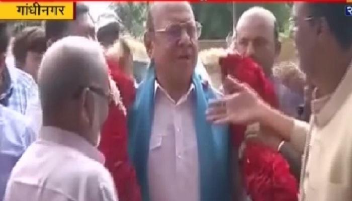 काँग्रेसला दुहेरी धक्का काँग्रेसला दुहेरी धक्का