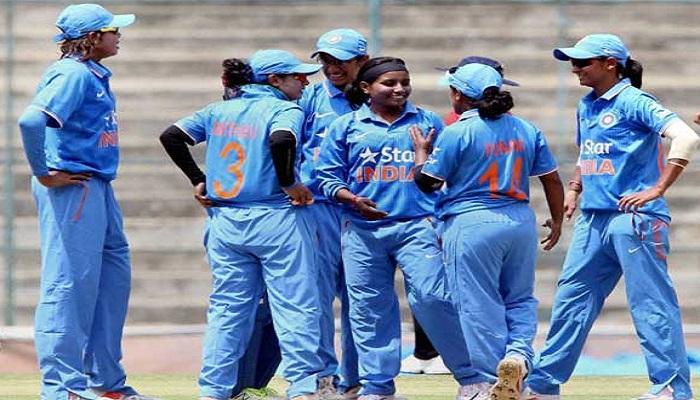 पराभवानंतरही महिला संघाने जिंकलं प्रत्येकाचं मन पराभवानंतरही महिला संघाने जिंकलं प्रत्येकाचं मन