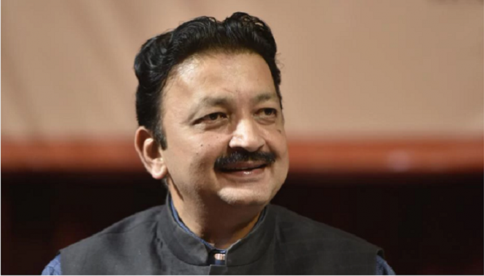 विधानसभेत मुंबई विद्यापीठाच्या नावानं 'चांगभलं'! विधानसभेत मुंबई विद्यापीठाच्या नावानं 'चांगभलं'!