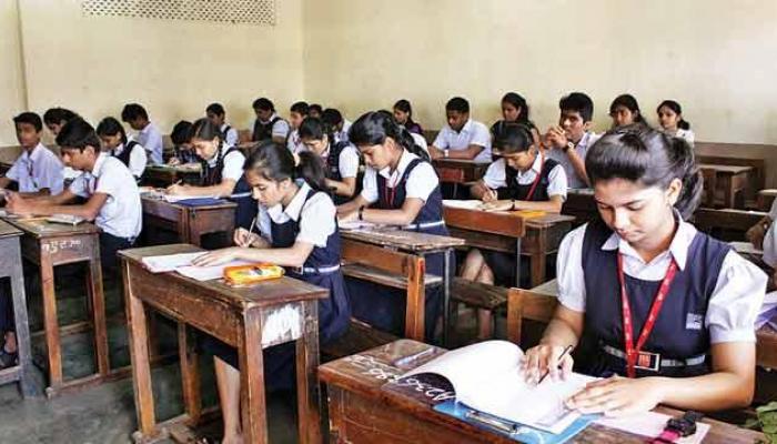 मराठा मोर्चा सुट्टी, मुंबईत शनिवारी पूर्ण दिवस शाळा मराठा मोर्चा सुट्टी, मुंबईत शनिवारी पूर्ण दिवस शाळा