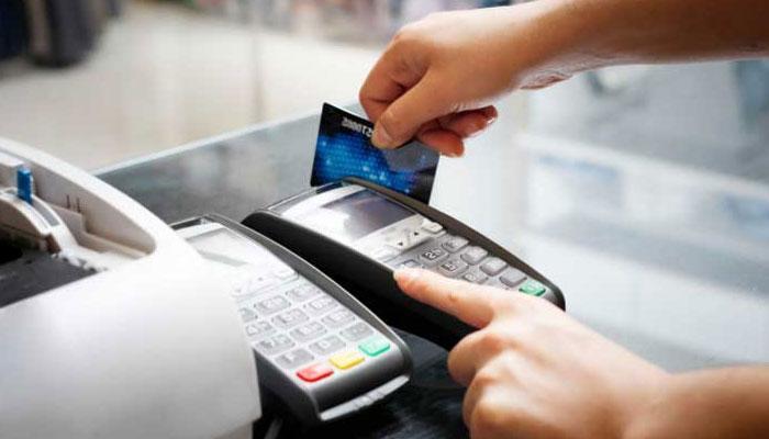 रेल्वेच्या चुकीचा प्रवाशाला बसला शॉक, १.३३ लाखांचा बसला फटका रेल्वेच्या चुकीचा प्रवाशाला बसला शॉक, १.३३ लाखांचा बसला फटका