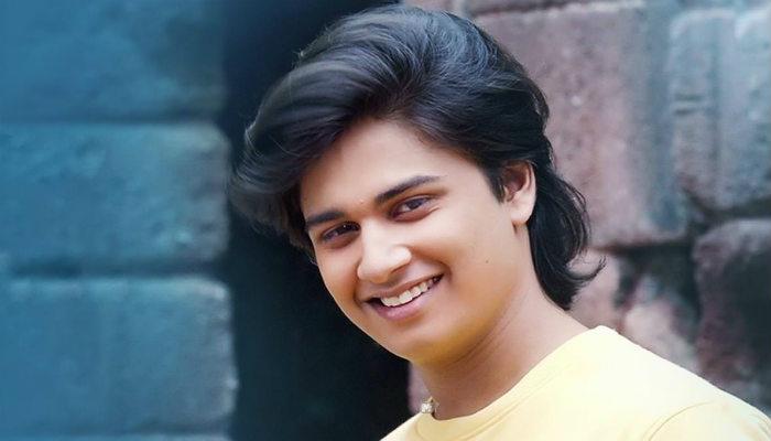 अभिनय बेर्डे पुन्हा रूपेरी पडद्यावर झळकणार, हे असेल सिनेमाचं टायटल अभिनय बेर्डे पुन्हा रूपेरी पडद्यावर झळकणार, हे असेल सिनेमाचं टायटल