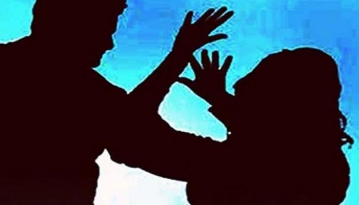 जेएनयूच्या एका विद्यार्थिनीवर बलात्काराचा प्रयत्न जेएनयूच्या एका विद्यार्थिनीवर बलात्काराचा प्रयत्न