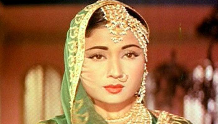 'तीन तलाक'ला ही अभिनेत्रीदेखील बळी पडली होती... 'तीन तलाक'ला ही अभिनेत्रीदेखील बळी पडली होती...