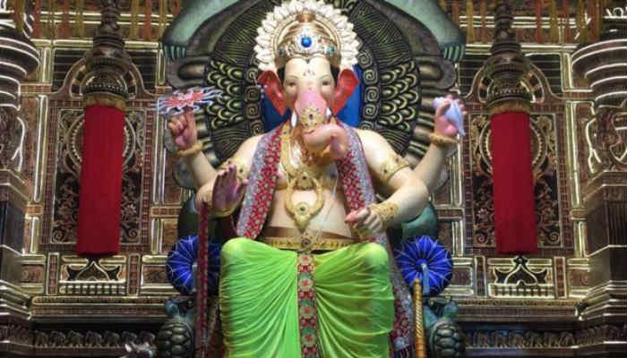 लालबागच्या राजाचे १९३४ पासूनचे दुर्मिळ फोटो लालबागच्या राजाचे १९३४ पासूनचे दुर्मिळ फोटो