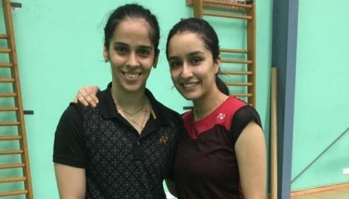 सायना नेहवाल श्रद्धा कपूरला देतीय बॅडमिंटनचे धडे सायना नेहवाल श्रद्धा कपूरला देतीय बॅडमिंटनचे धडे