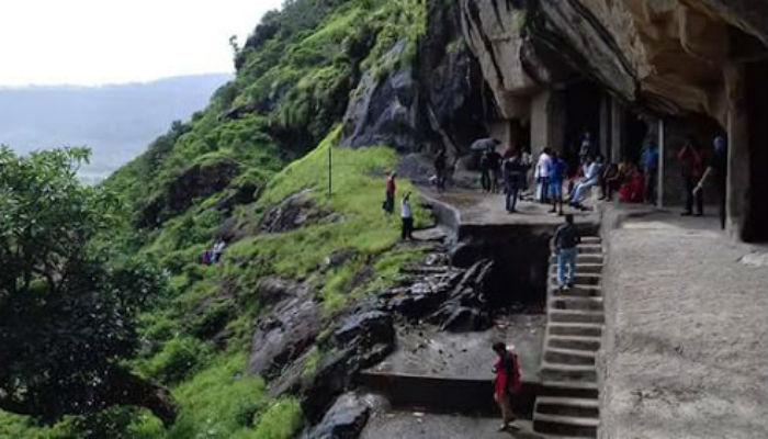 ब्लॉग : 'शिवनेरी' किल्ल्याजवळच्या तुळजा बुद्ध लेणी! ब्लॉग : 'शिवनेरी' किल्ल्याजवळच्या तुळजा बुद्ध लेणी!